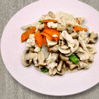 Best Moo Goo Gai Pan 蘑菇鸡片 in Bristol, RI